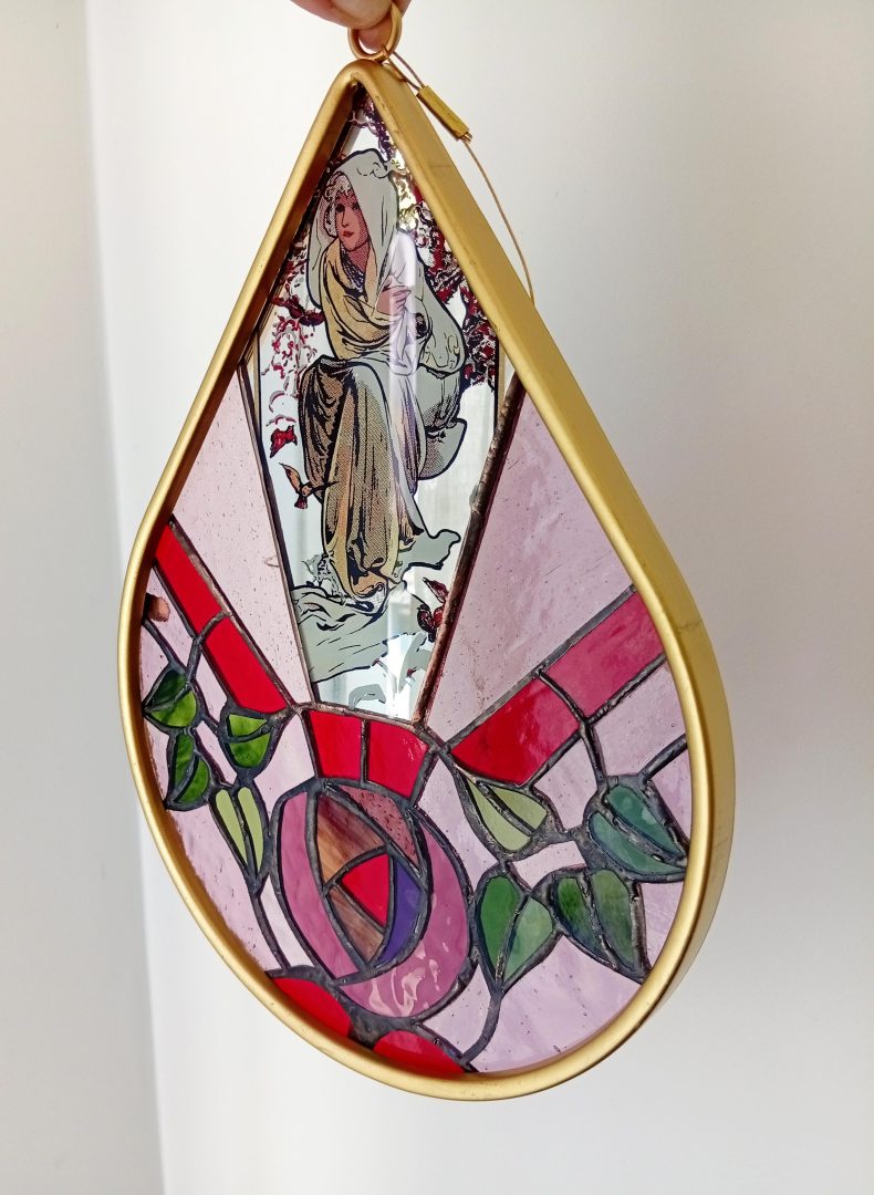 vitrail-muchardise-sarah-bernhardt-le-petit-atelier-du-verre- fleur