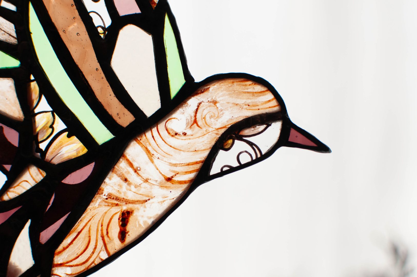 hirondelle-vitrail-originale-le-petit-atelier-du-verre-soissons