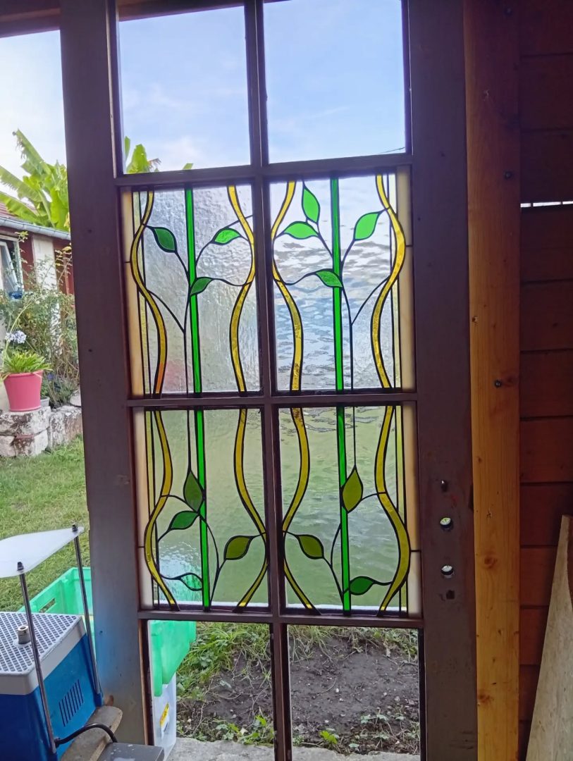 vitrailartnouveau-lepetitatelierduverre