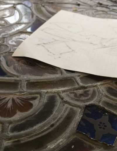 releve gabarit restauration vitrail peint Le Petit Atelier du Verre - releve gabarit restauration vitrail peint